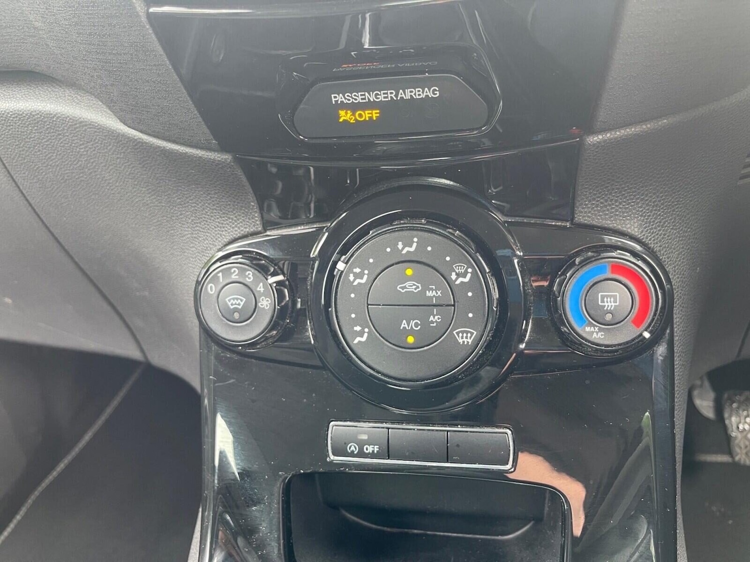 Used Ford Fiesta 2014 for sale - 76144395: Photo 21
