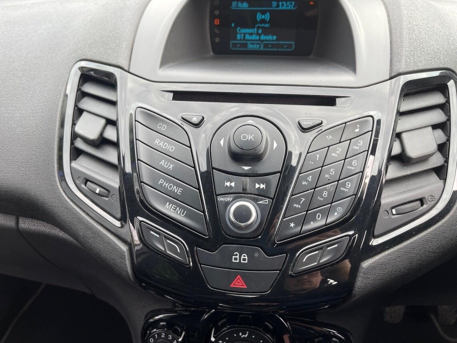 Used Ford Fiesta 2014 for sale - 76144395: Photo 24
