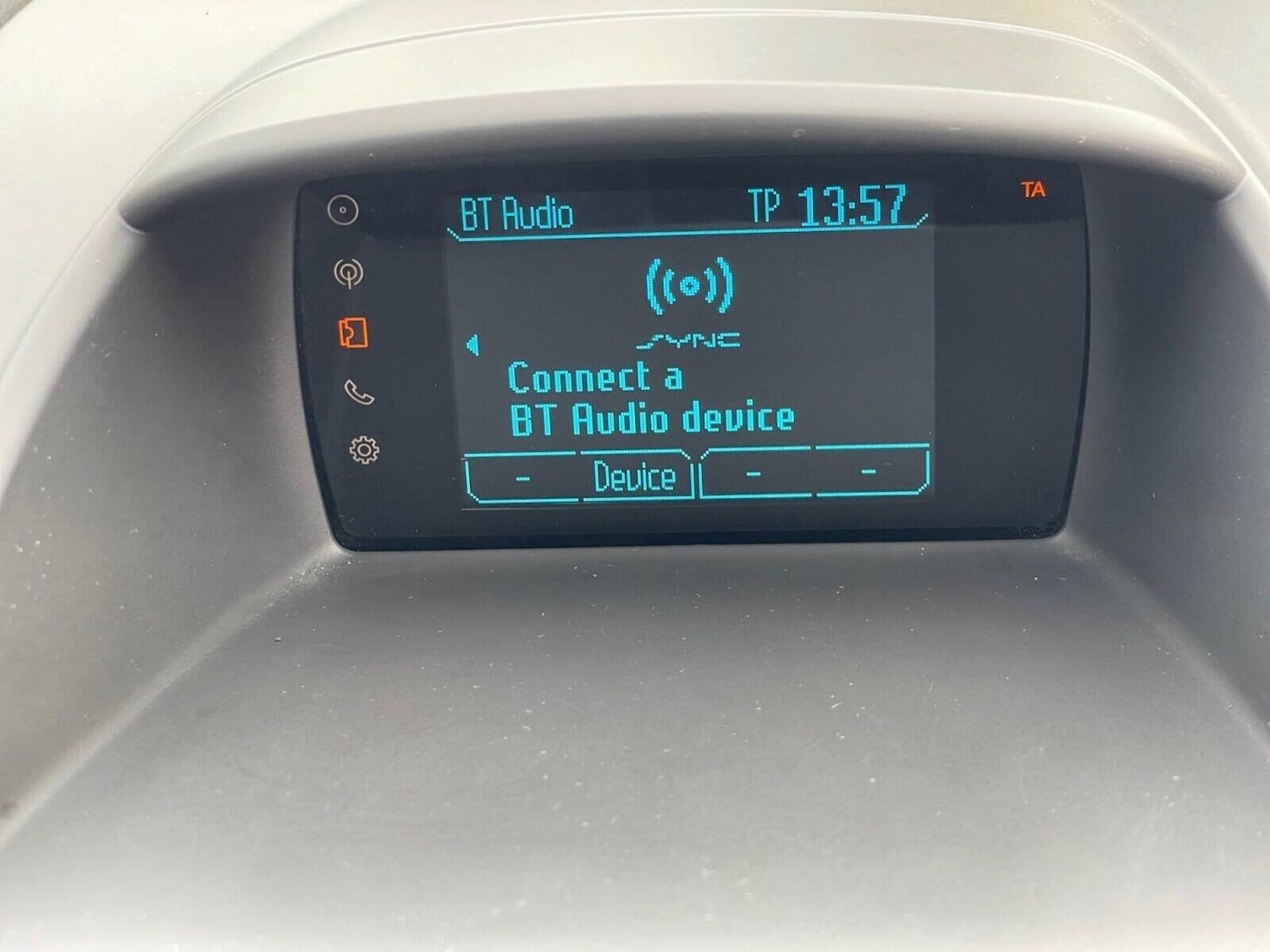 Used Ford Fiesta 2014 for sale - 76144395: Photo 25
