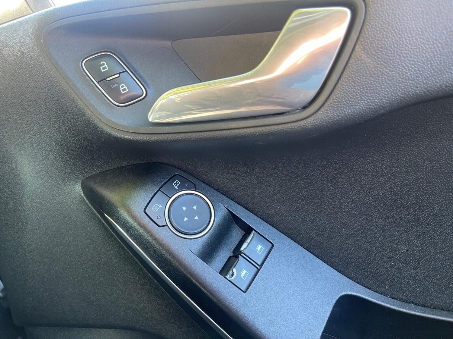 Used Ford Fiesta 2018 for sale - 76181263: Photo 19