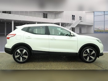 Used Nissan Qashqai 2015 for sale - 77651538: Photo