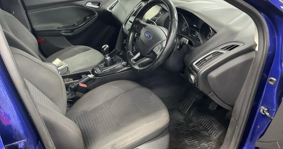 Used Ford Focus 2015 for sale - 77064352: Photo 5