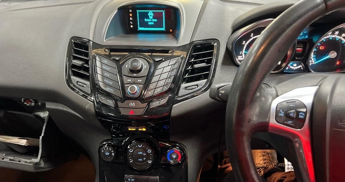 Used Ford Fiesta 2014 for sale - 76649685: Photo 7