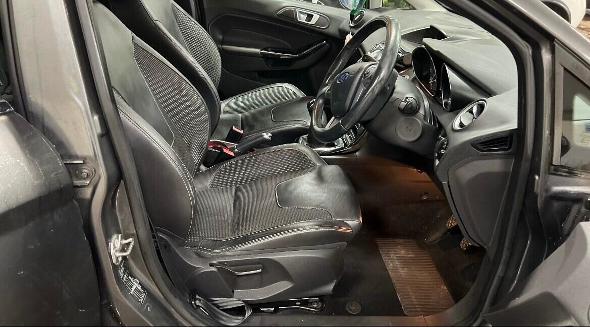 Used Ford Fiesta 2015 for sale - 77037169: Photo 5