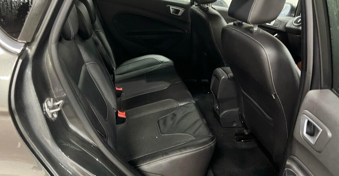 Used Ford Fiesta 2015 for sale - 77037169: Photo 8