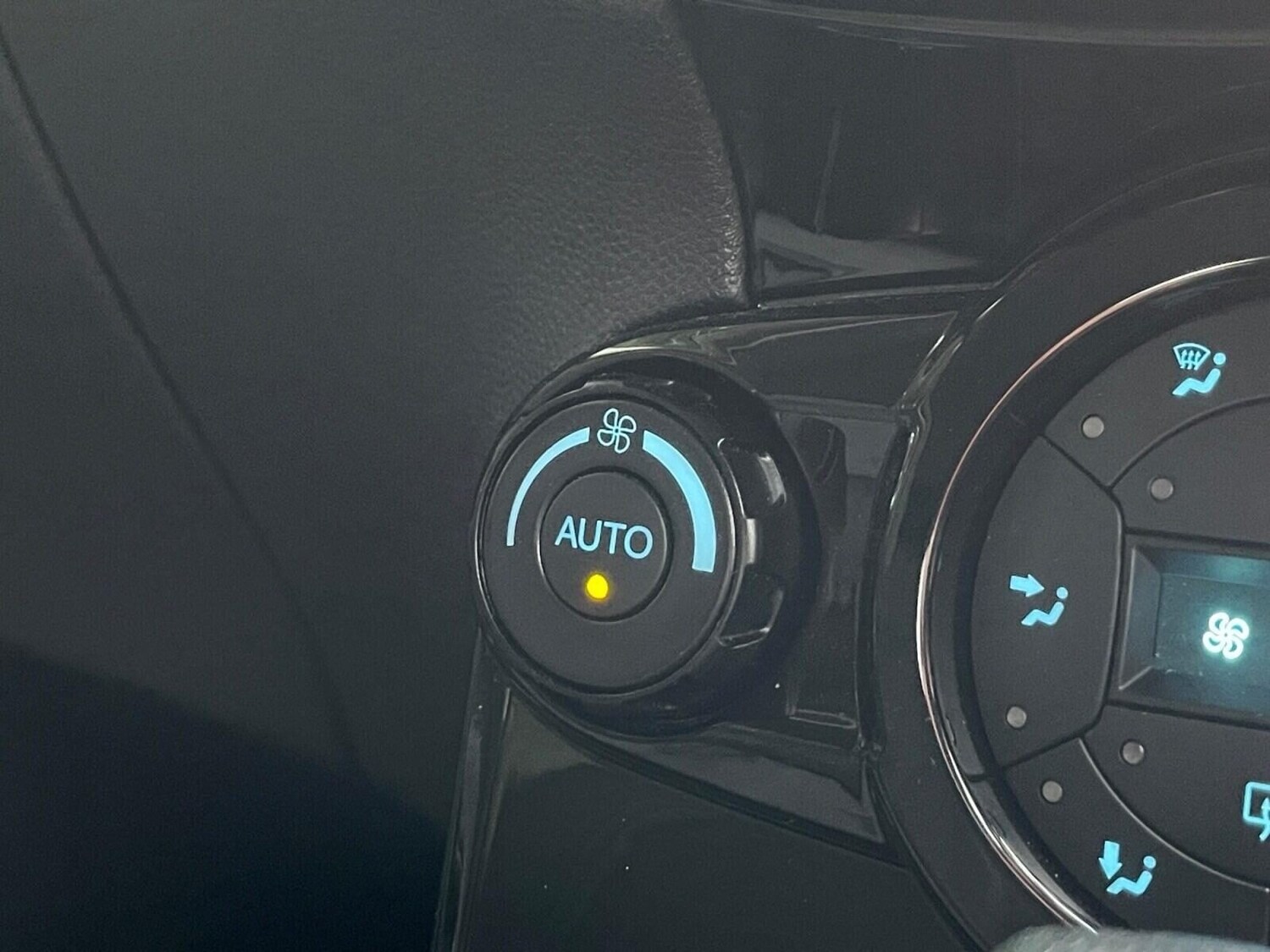 Used Ford Fiesta 2013 for sale - 77365447: Photo 25