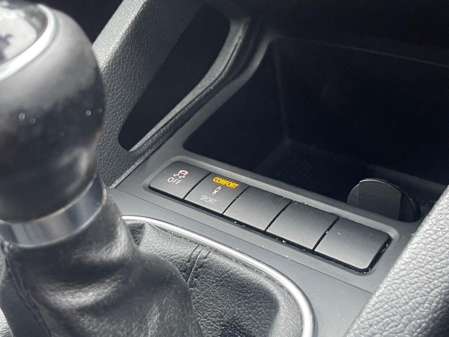 Used Volkswagen Scirocco 2012 for sale - 77129006: Photo 23