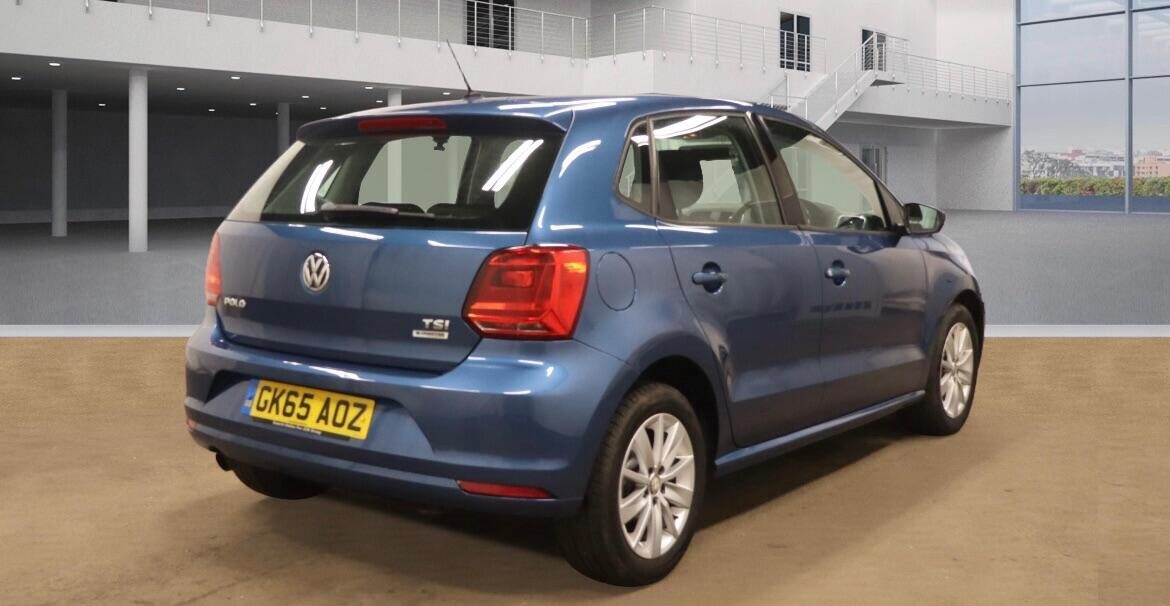 Used Volkswagen Polo 2015 for sale - 77789390: Photo 4