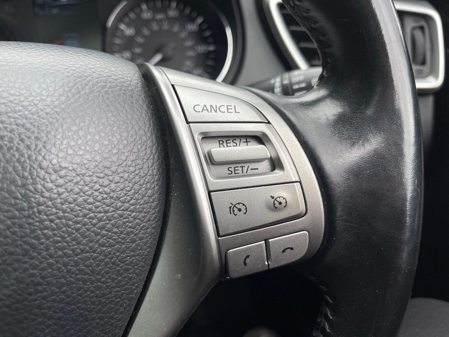 Used Nissan Qashqai 2014 for sale - 76037344: Photo 26