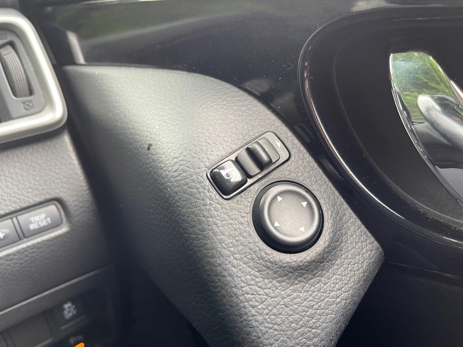 Used Nissan Qashqai 2014 for sale - 76037344: Photo 28