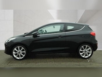 Used Ford Fiesta 2017 for sale - 78900110: Photo