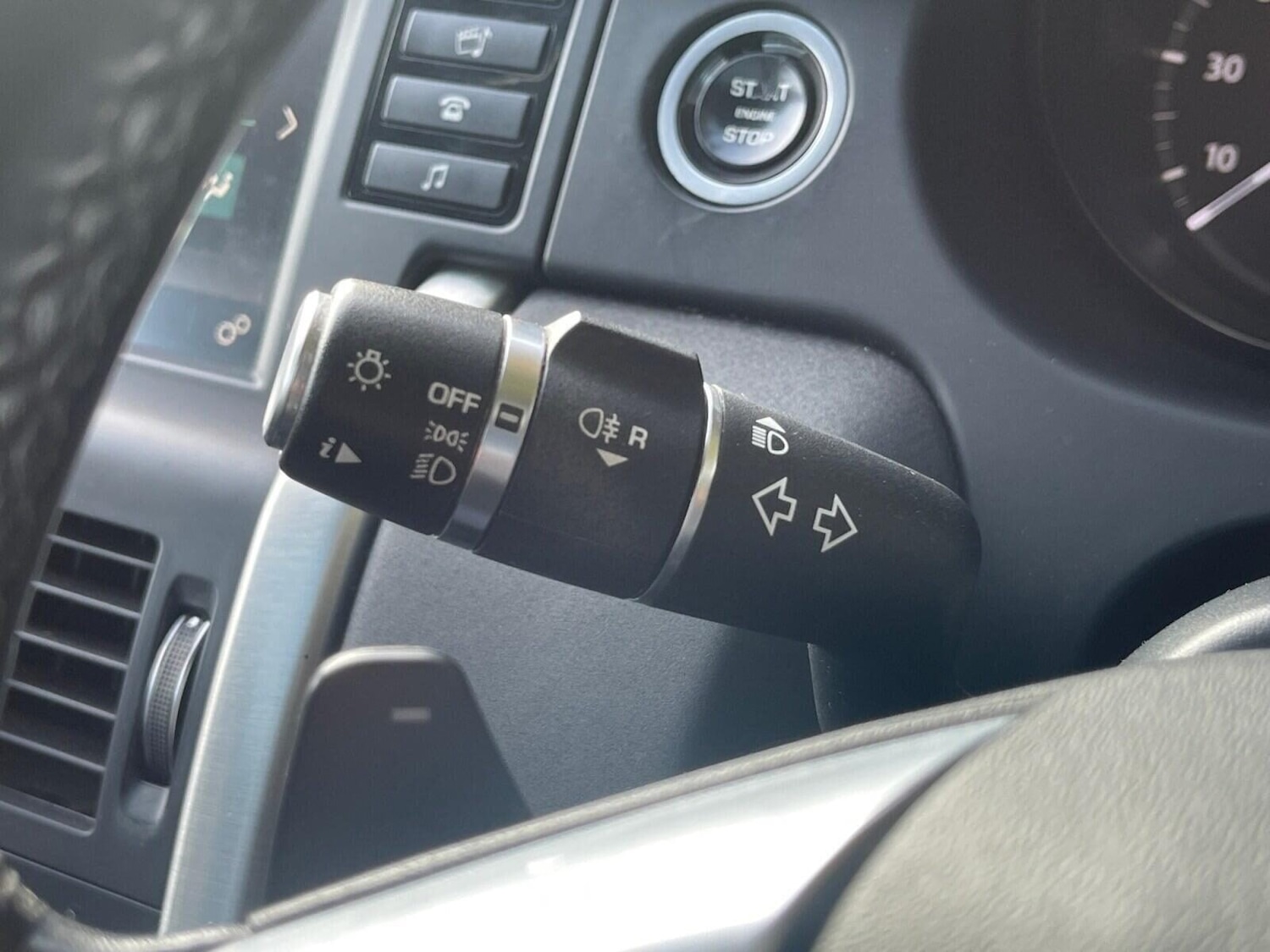 Used Land Rover Discovery Sport 2019 for sale - 77902668: Photo 25