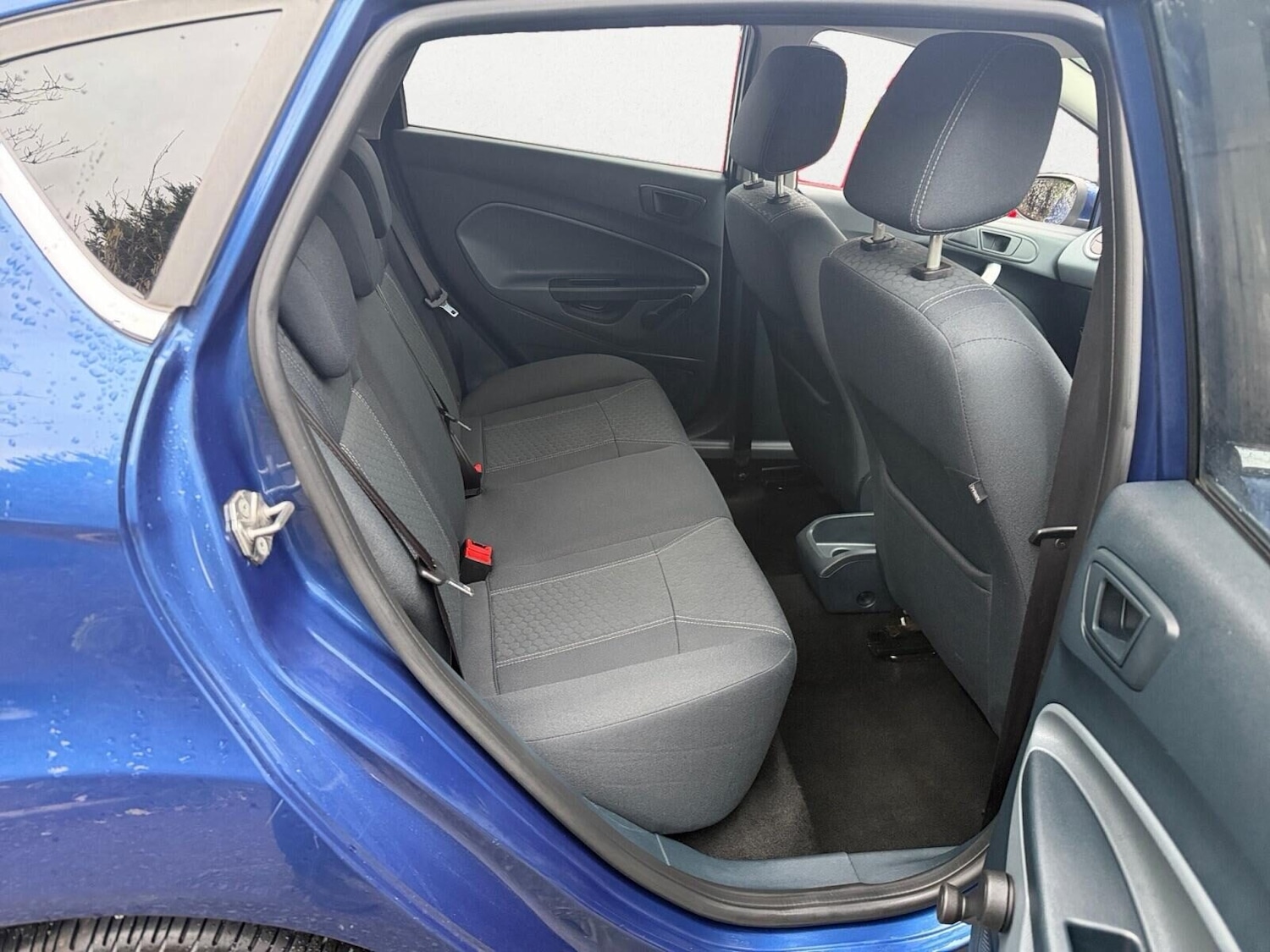 Used Ford Fiesta 2010 for sale - 77112984: Photo 12