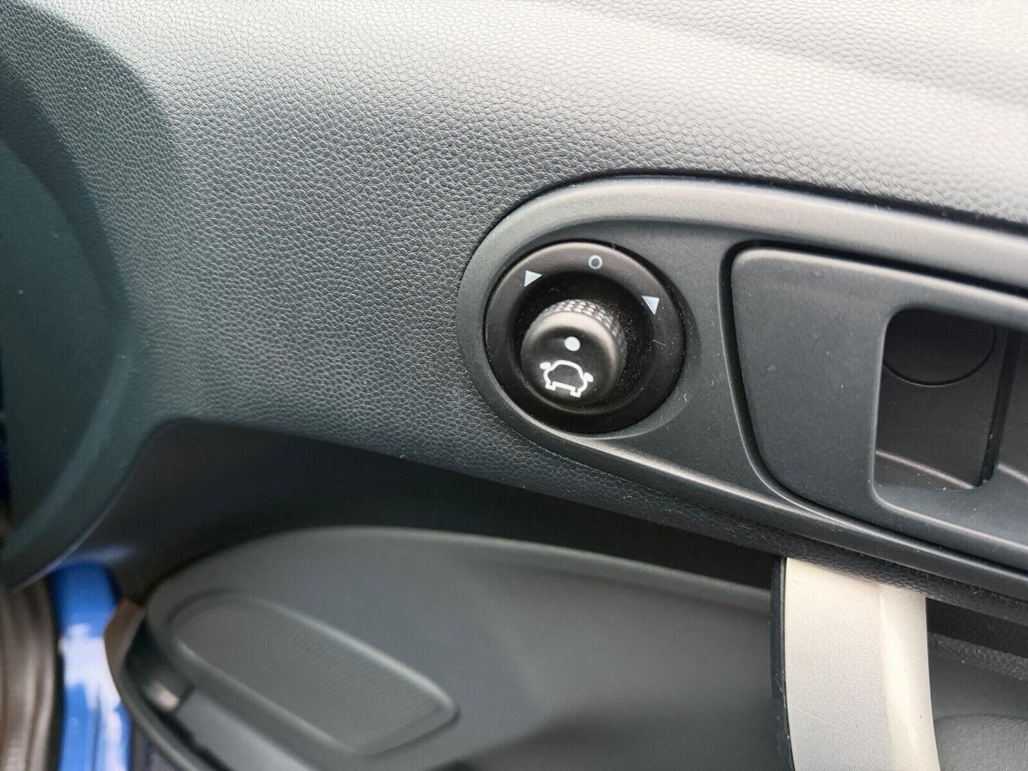 Used Ford Fiesta 2010 for sale - 77112984: Photo 22