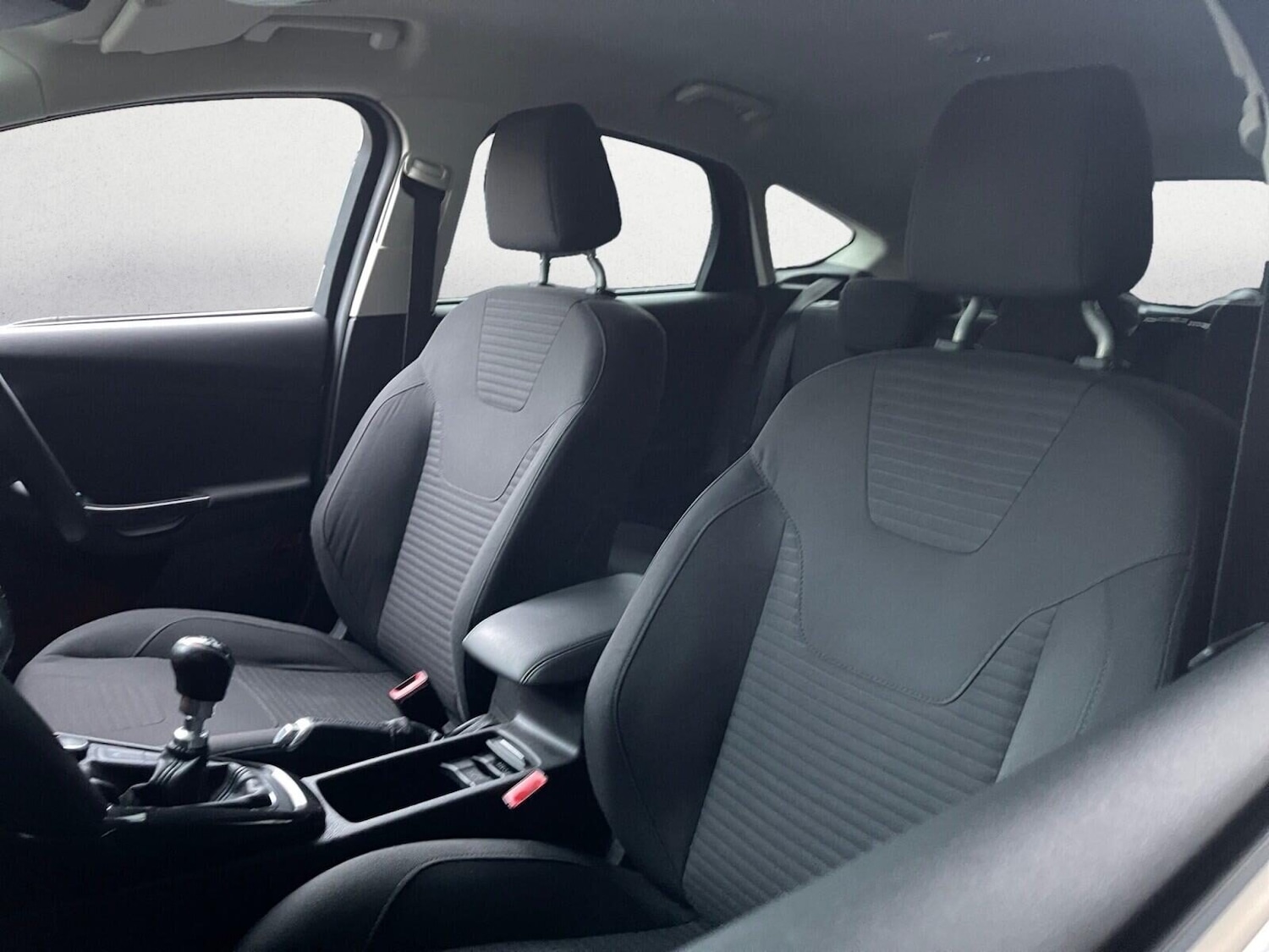 Used Ford Focus 2016 for sale - 76613560: Photo 12