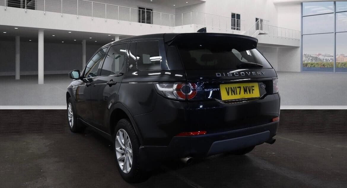 Used Land Rover Discovery Sport 2017 for sale - 77818185: Photo 5