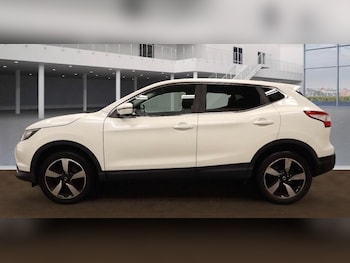 Used Nissan Qashqai 2015 for sale - 76119912: Photo