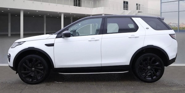 Used Land Rover Discovery Sport 2016 for sale - 76207607: Photo 3
