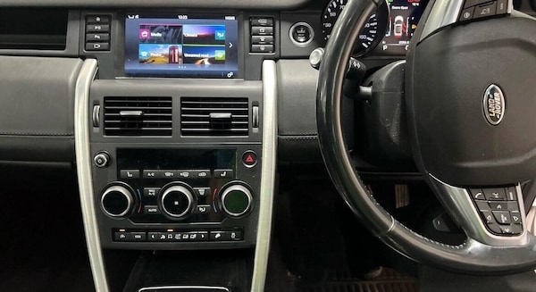 Used Land Rover Discovery Sport 2016 for sale - 76207607: Photo 6
