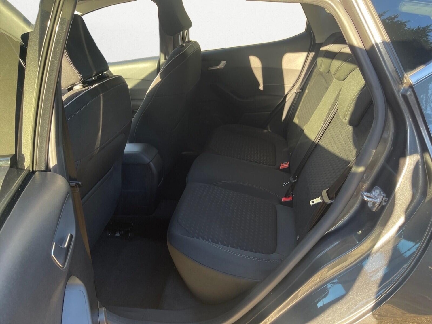 Used Ford Fiesta 2017 for sale - 76329824: Photo 16