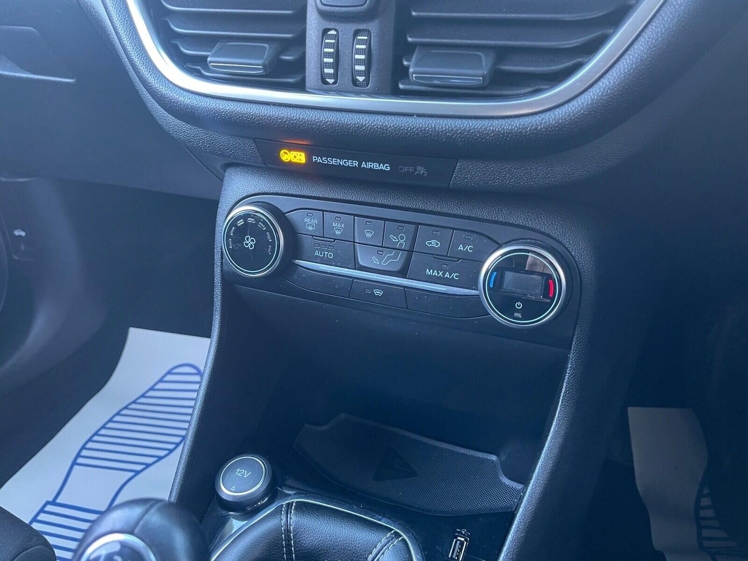 Used Ford Fiesta 2017 for sale - 76329824: Photo 24