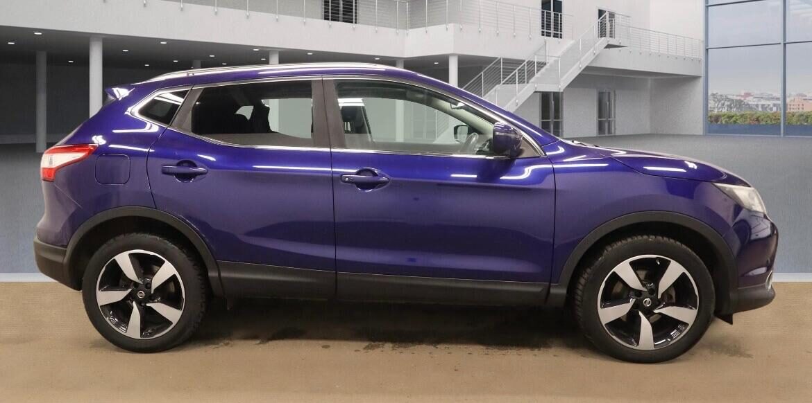 Used Nissan Qashqai 2015 for sale - 77888324: Photo 3