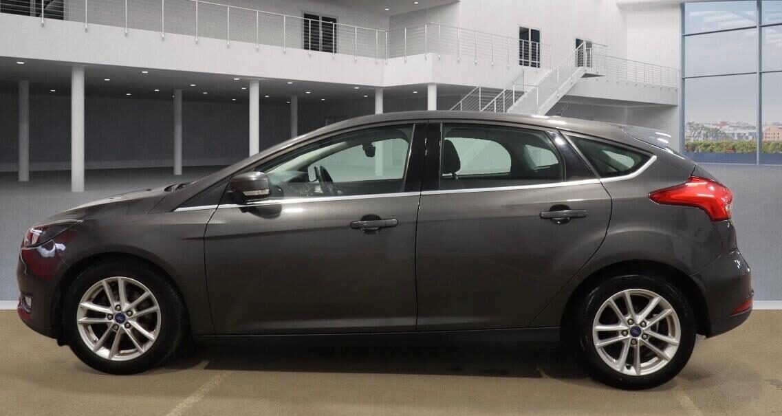 Used Ford Focus 2015 for sale - 77088545: Photo 3