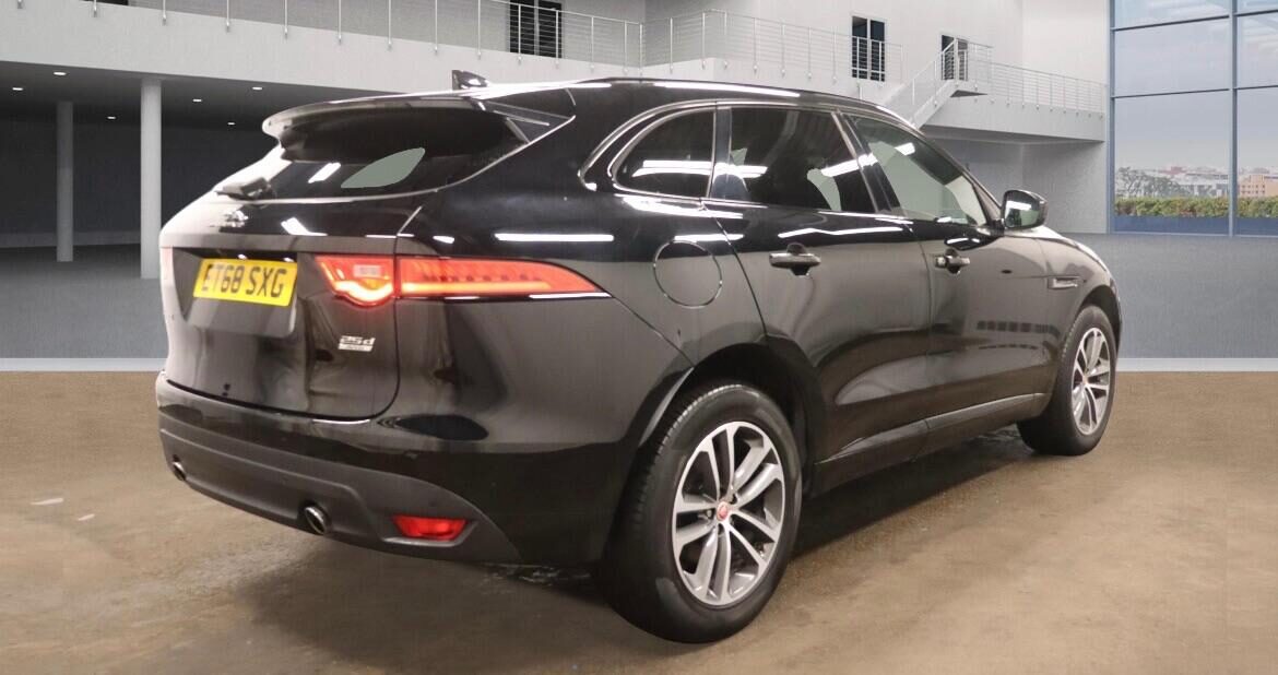 Used Jaguar F-Pace 2018 for sale - 77820387: Photo 4