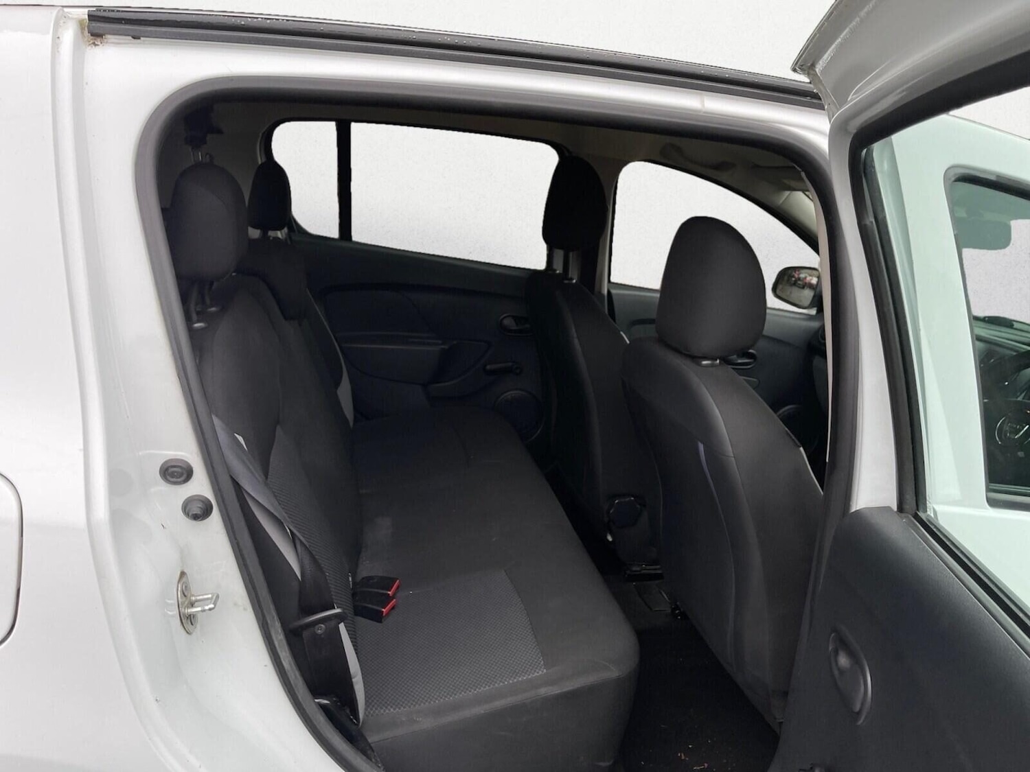 Used Dacia Sandero 2014 for sale - 77324612: Photo 11