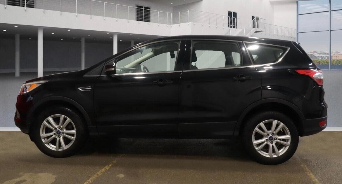 Used Ford Kuga 2017 for sale - 77459820: Photo 3