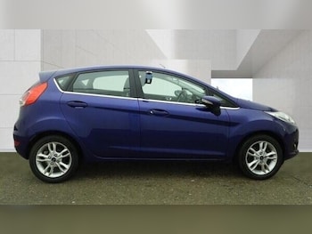 Used Ford Fiesta 2015 for sale - 79073124: Photo