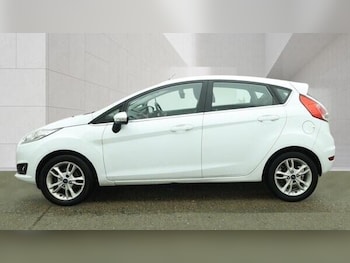 Used Ford Fiesta 2017 for sale - 78900111: Photo