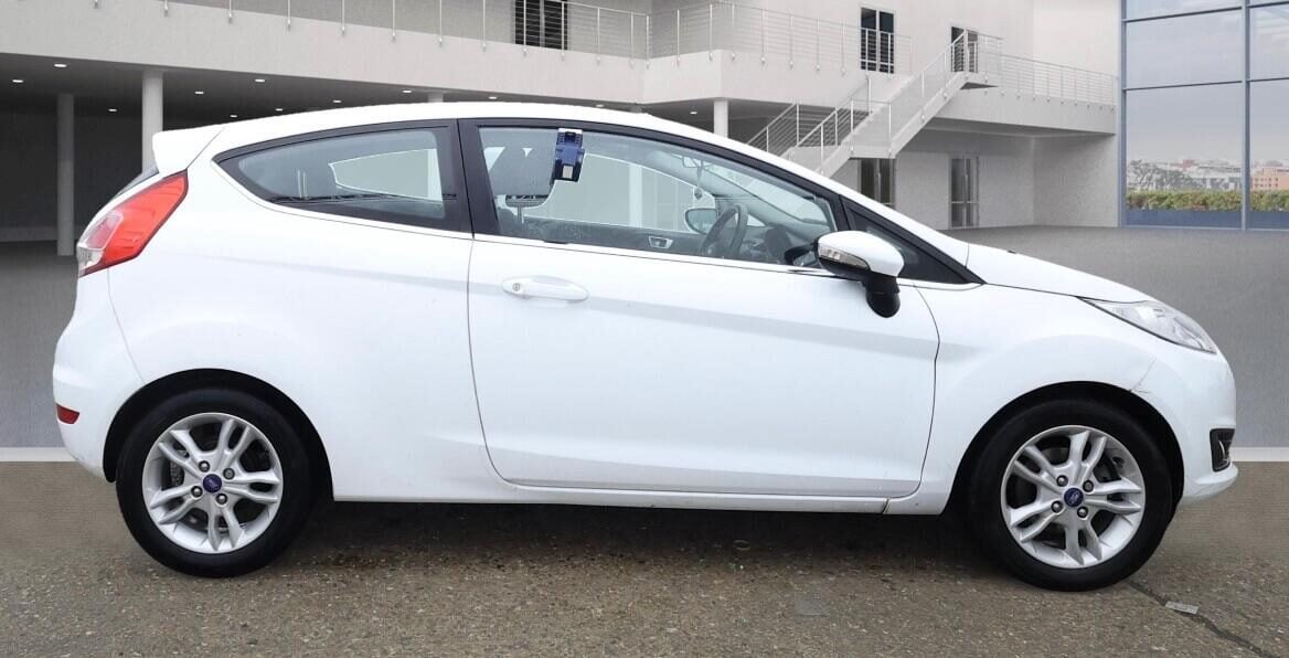 Used Ford Fiesta 2015 for sale - 76748077: Photo 3