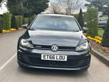 Used Volkswagen Golf 2017 for sale - 74791104: Photo