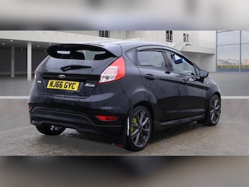 Used Ford Fiesta 2016 for sale - 76968504: Photo