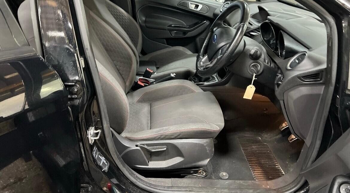 Used Ford Fiesta 2016 for sale - 76968504: Photo 6