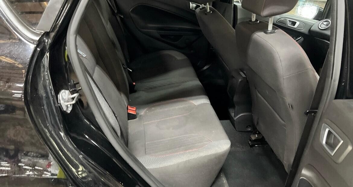 Used Ford Fiesta 2016 for sale - 76968504: Photo 9