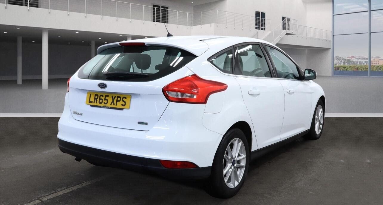 Used Ford Focus 2015 for sale - 76756942: Photo 5
