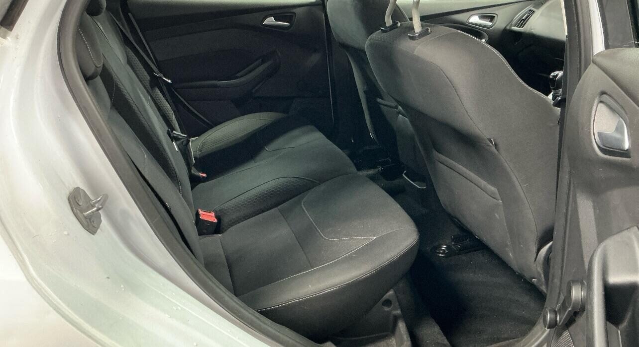 Used Ford Focus 2015 for sale - 76756942: Photo 7