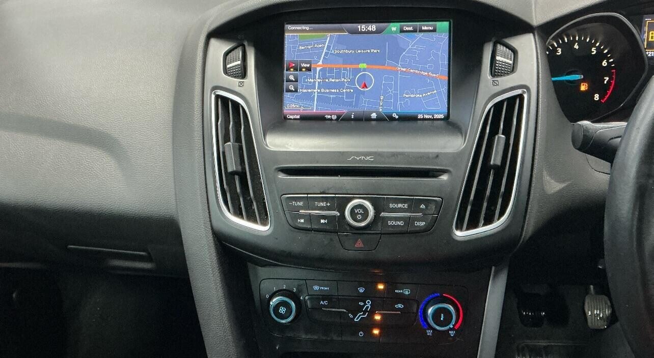 Used Ford Focus 2015 for sale - 76756942: Photo 9