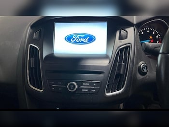 Used Ford Focus 2015 for sale - 75438420: Photo