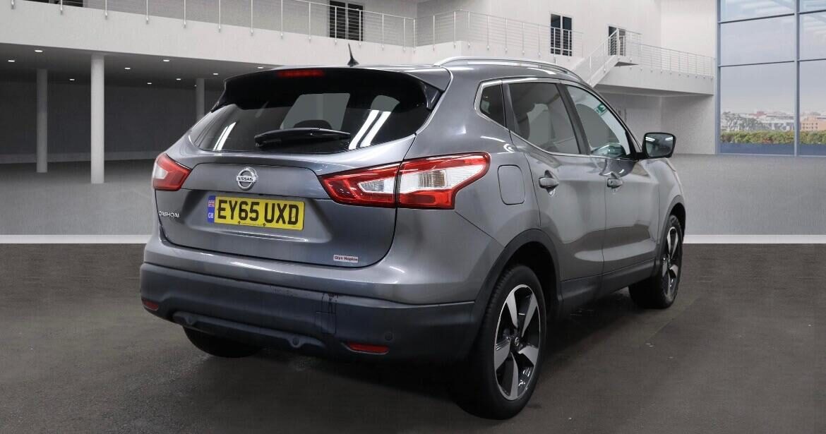 Used Nissan Qashqai 2015 for sale - 76979429: Photo 4
