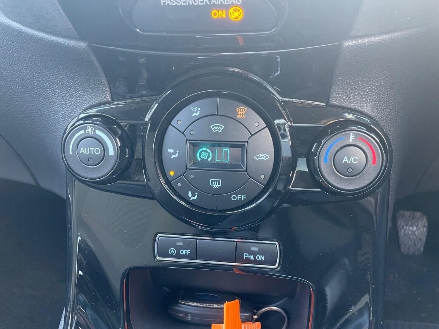 Used Ford Fiesta 2014 for sale - 77649942: Photo 24