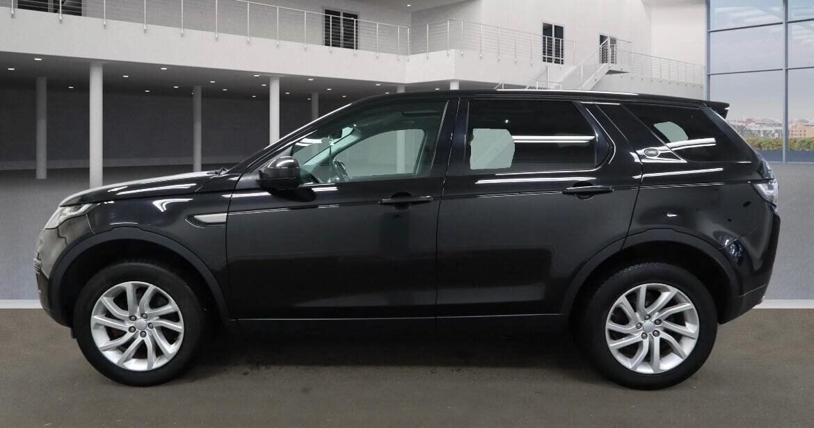 Used Land Rover Discovery Sport 2019 for sale - 77649953: Photo 3