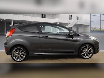 Used Ford Fiesta 2016 for sale - 76649679: Photo