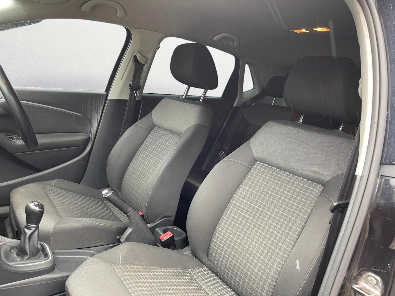 Used Volkswagen Polo 2016 for sale - 77663600: Photo 14