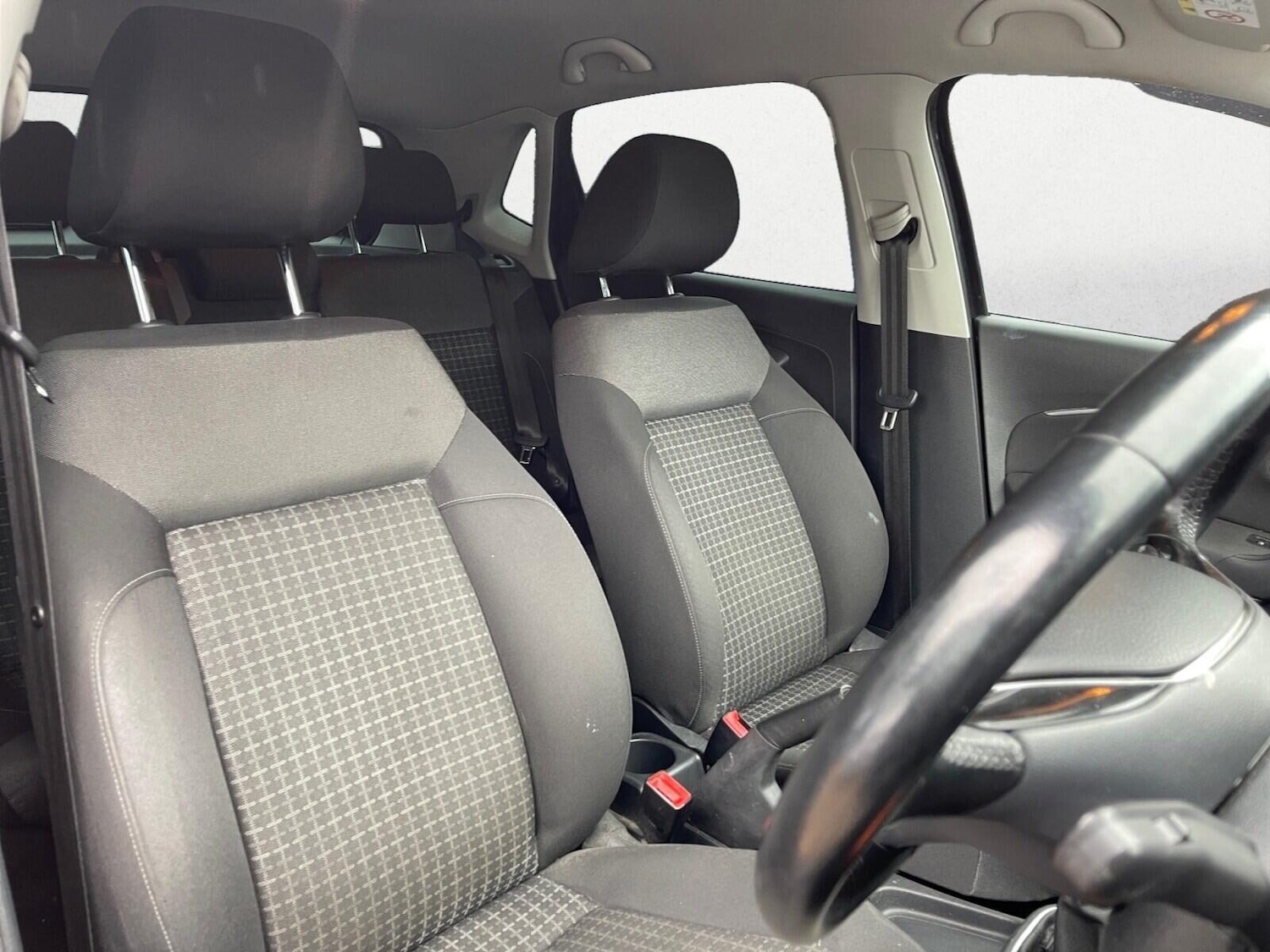 Used Volkswagen Polo 2016 for sale - 77663600: Photo 15