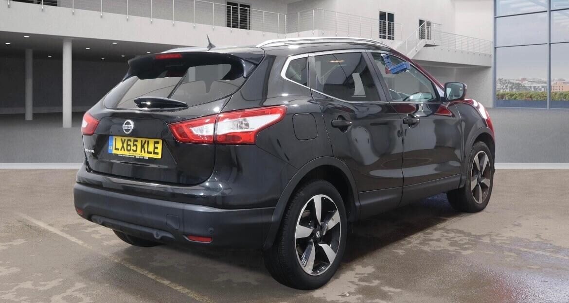 Used Nissan Qashqai 2015 for sale - 77983665: Photo 4