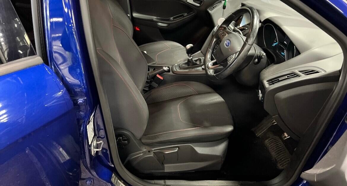 Used Ford Focus 2017 for sale - 76919870: Photo 6