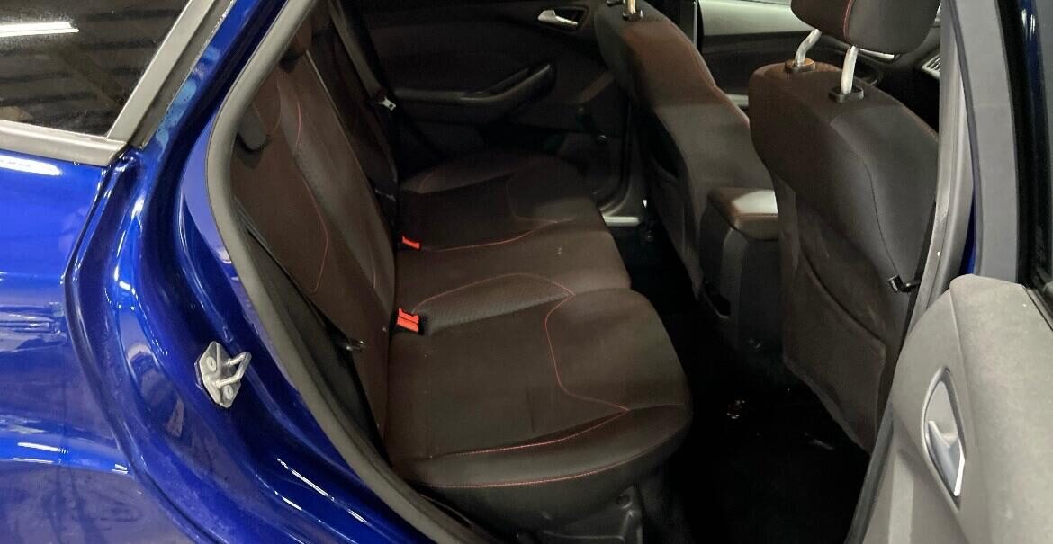 Used Ford Focus 2017 for sale - 76919870: Photo 8